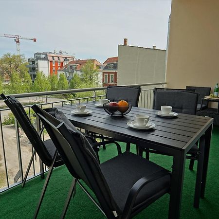 Апартаменты "Hogulu" Brandenburg, Balkon, Neustadt, Kueche, Wassernaehe - Parkplatz Inklusive Бранденбург Номер фото