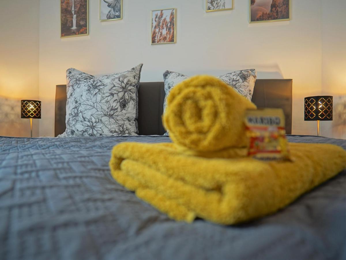 Апартаменты "Hogulu" Brandenburg, Balkon, Neustadt, Kueche, Wassernaehe - Parkplatz Inklusive Бранденбург Экстерьер фото