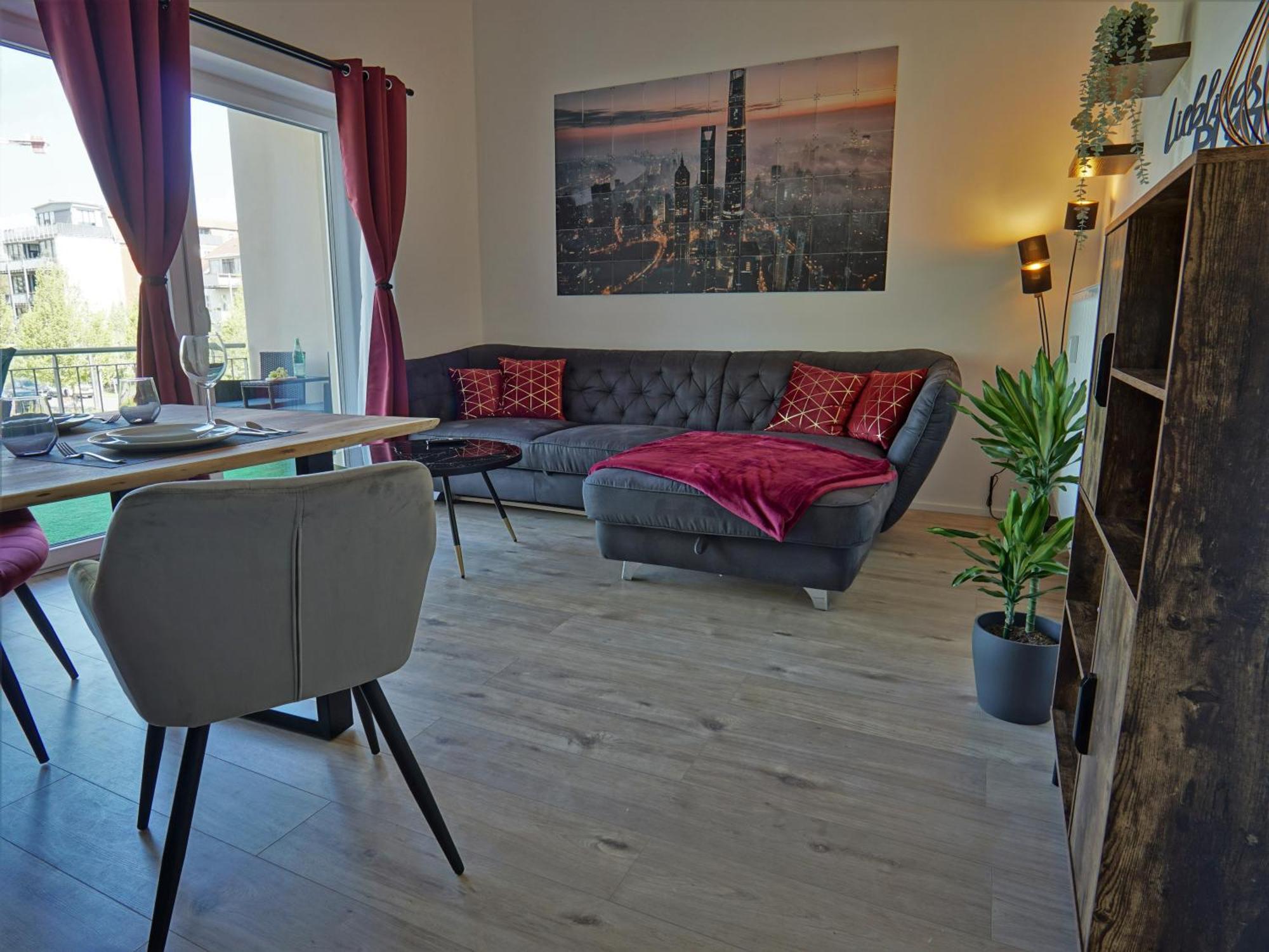 Апартаменты "Hogulu" Brandenburg, Balkon, Neustadt, Kueche, Wassernaehe - Parkplatz Inklusive Бранденбург Номер фото